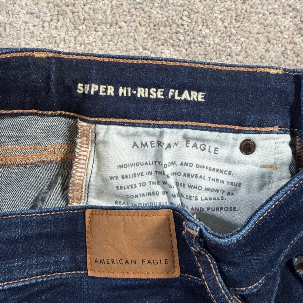 American Eagle Super Hi-Rise Flare Jeans Women 4 (FITS 28x27) Blue Super Stretch - Picture 7 of 13